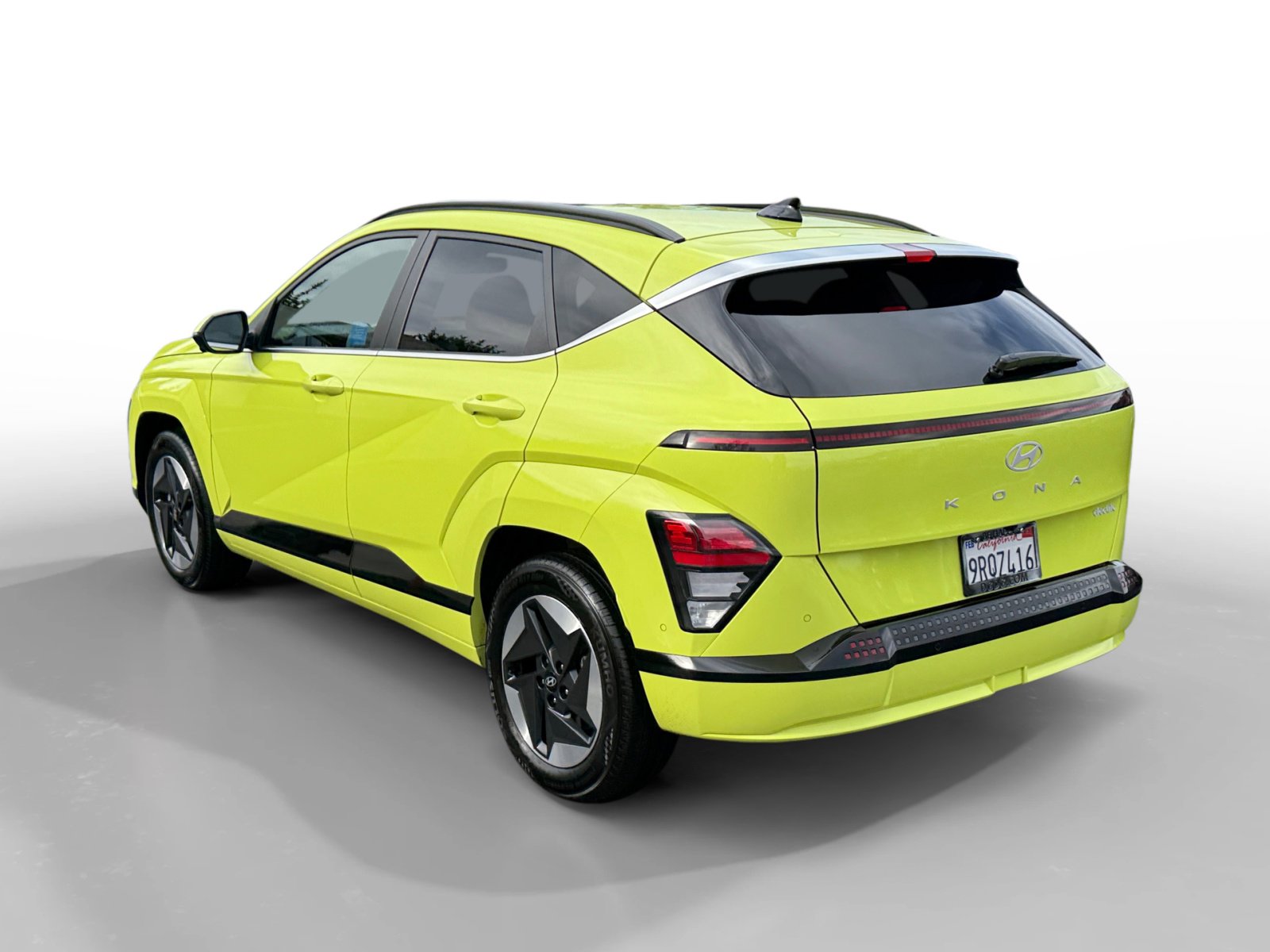 Certified 2025 Hyundai Kona Limited image 3