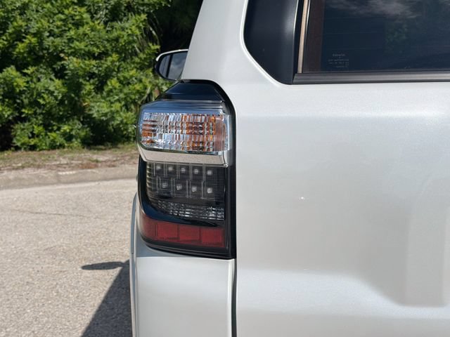 Used 2024 Toyota 4Runner Limited AWD/4WD image 10