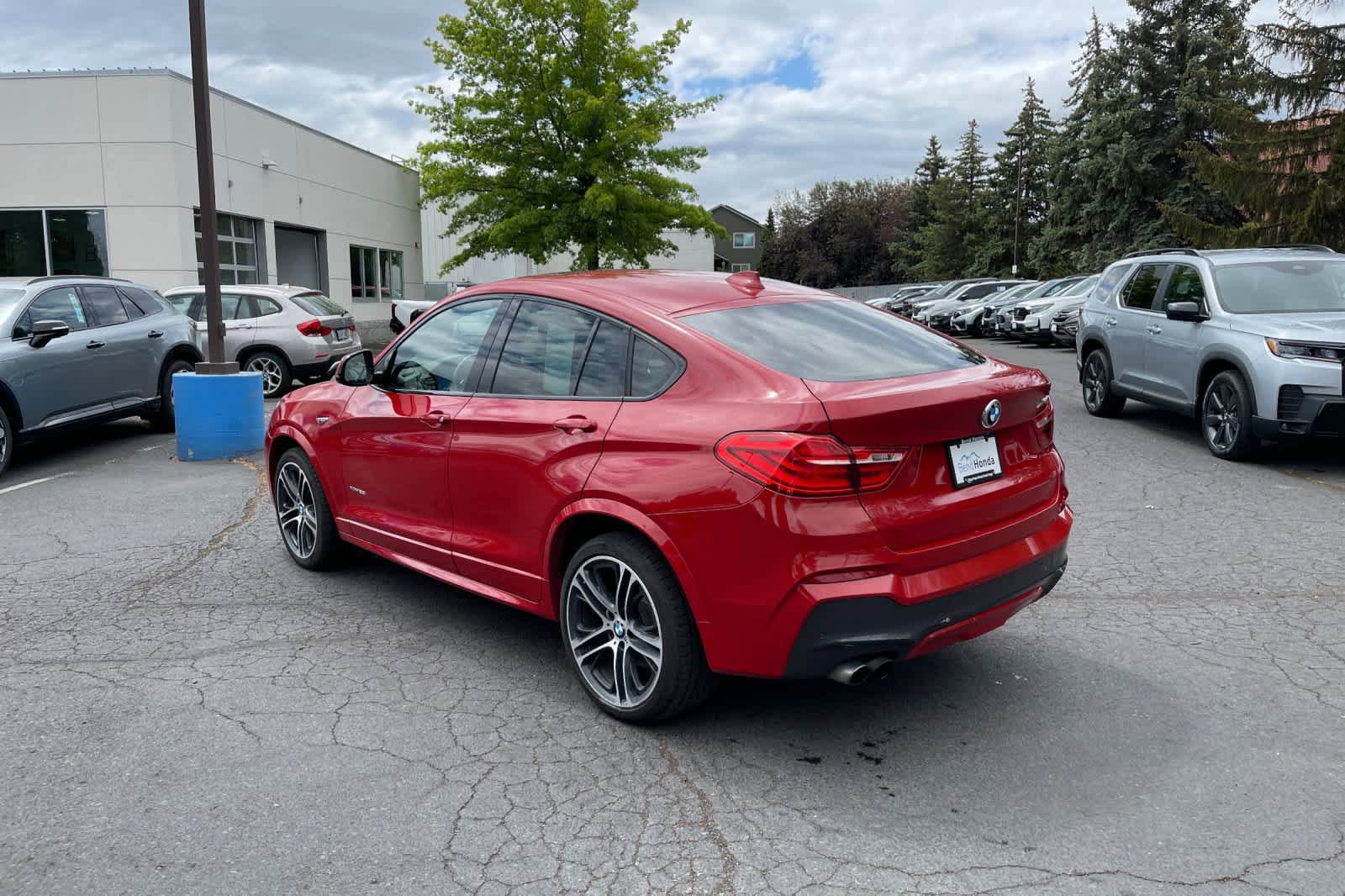 Used 2017 BMW X4 xDrive28i AWD/4WD video 3