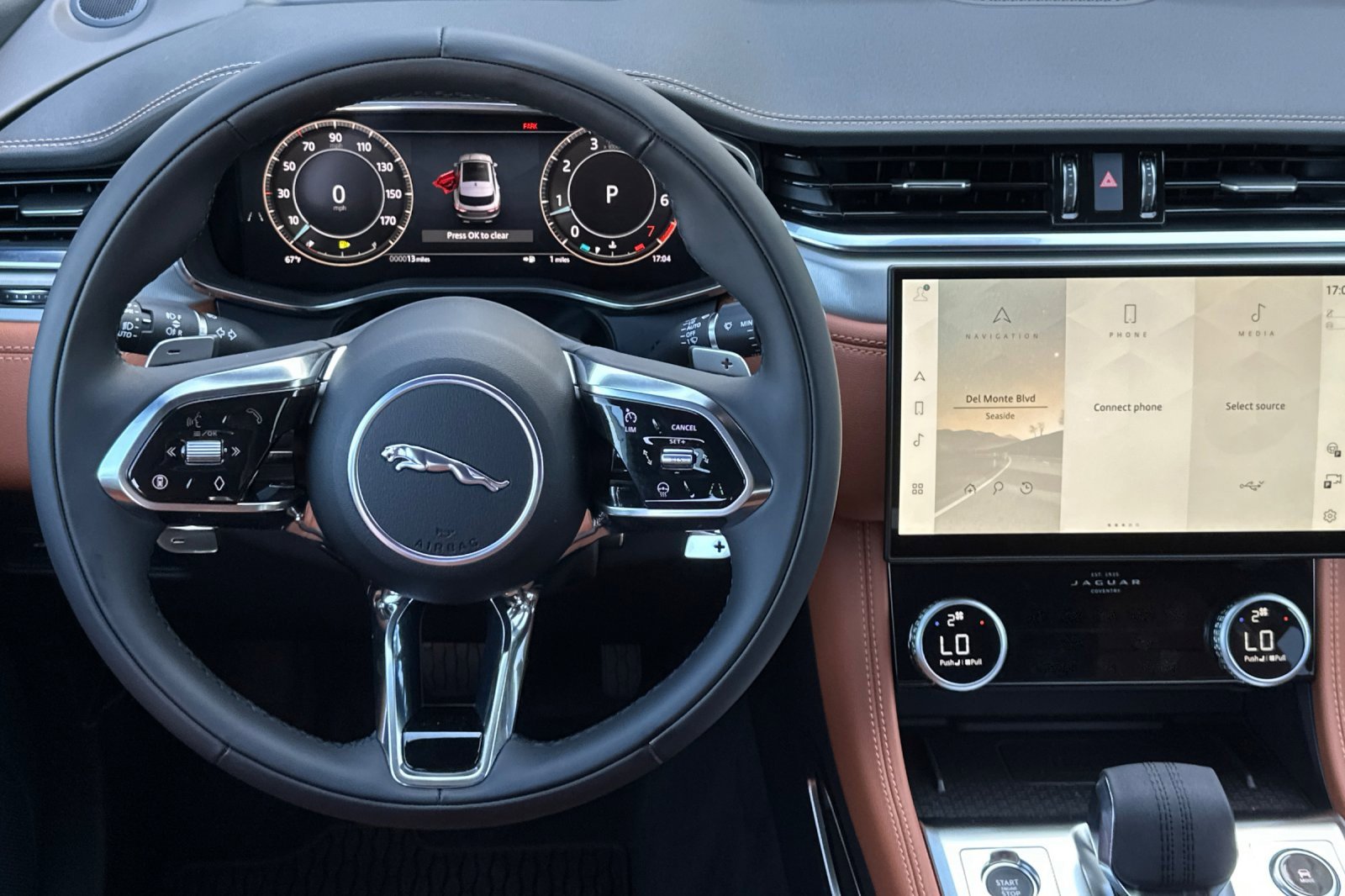 New 2026 Jaguar F-PACE R-Dynamic S image 13
