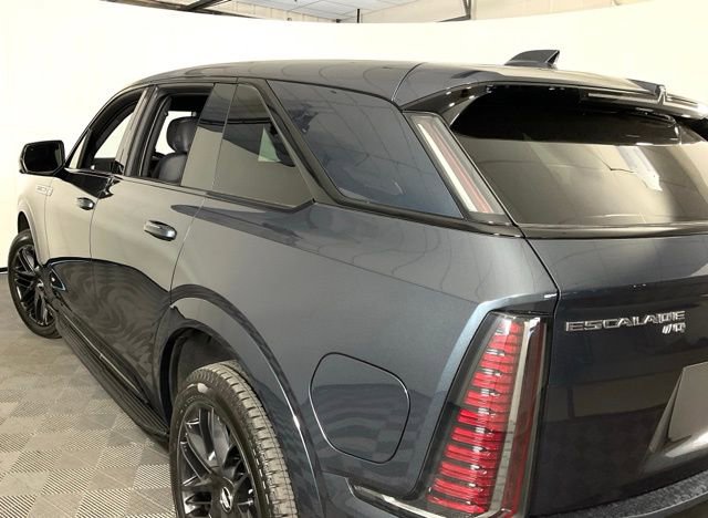 New 2026 Cadillac Escalade IQ Sport 1 w/ LPO, ONYX Package image 39