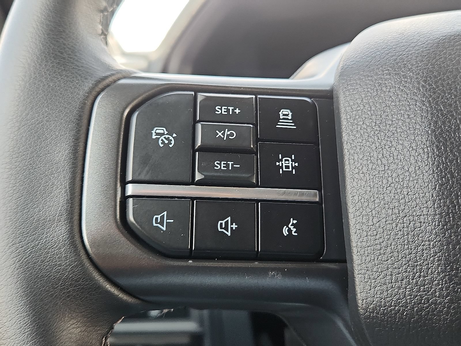 Used 2024 Ford F150 XLT w/ Equipment Group 302A MID AWD/4WD image 17