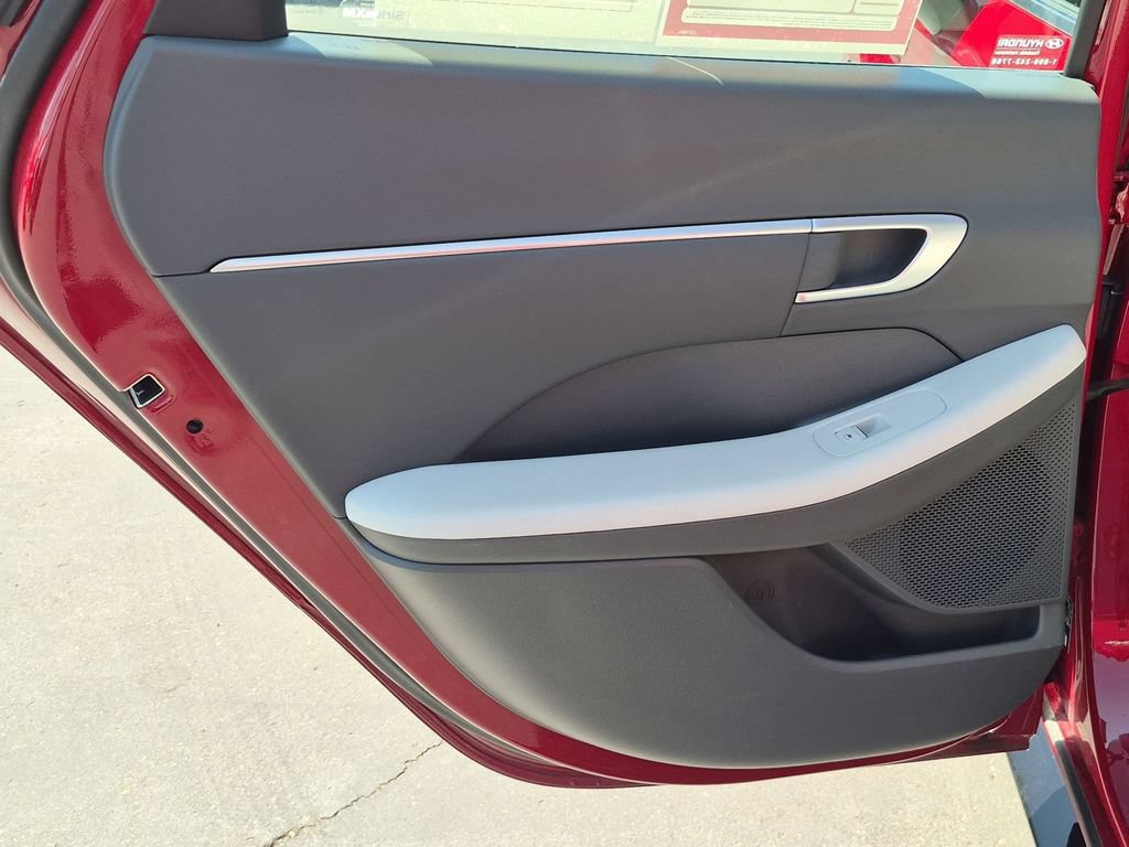 Used 2025 Hyundai Sonata SEL FWD image 27