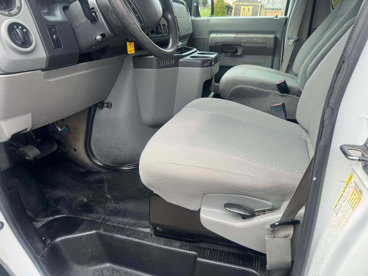 Used 2013 Ford E-350 and Econoline 350 XLT RWD image 17