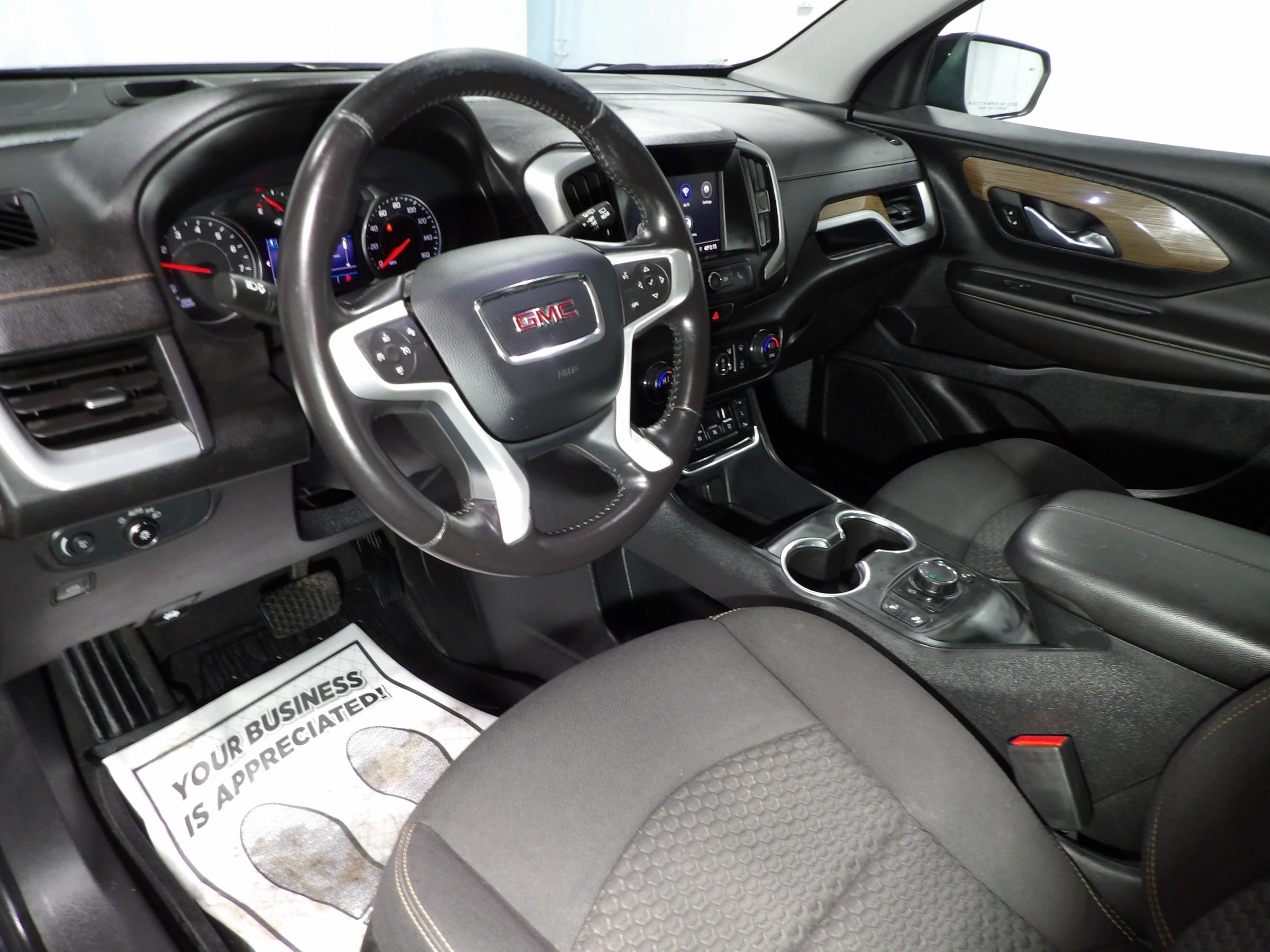 Used 2021 GMC Terrain SLE w/ Driver Convenience Package FWD image 10