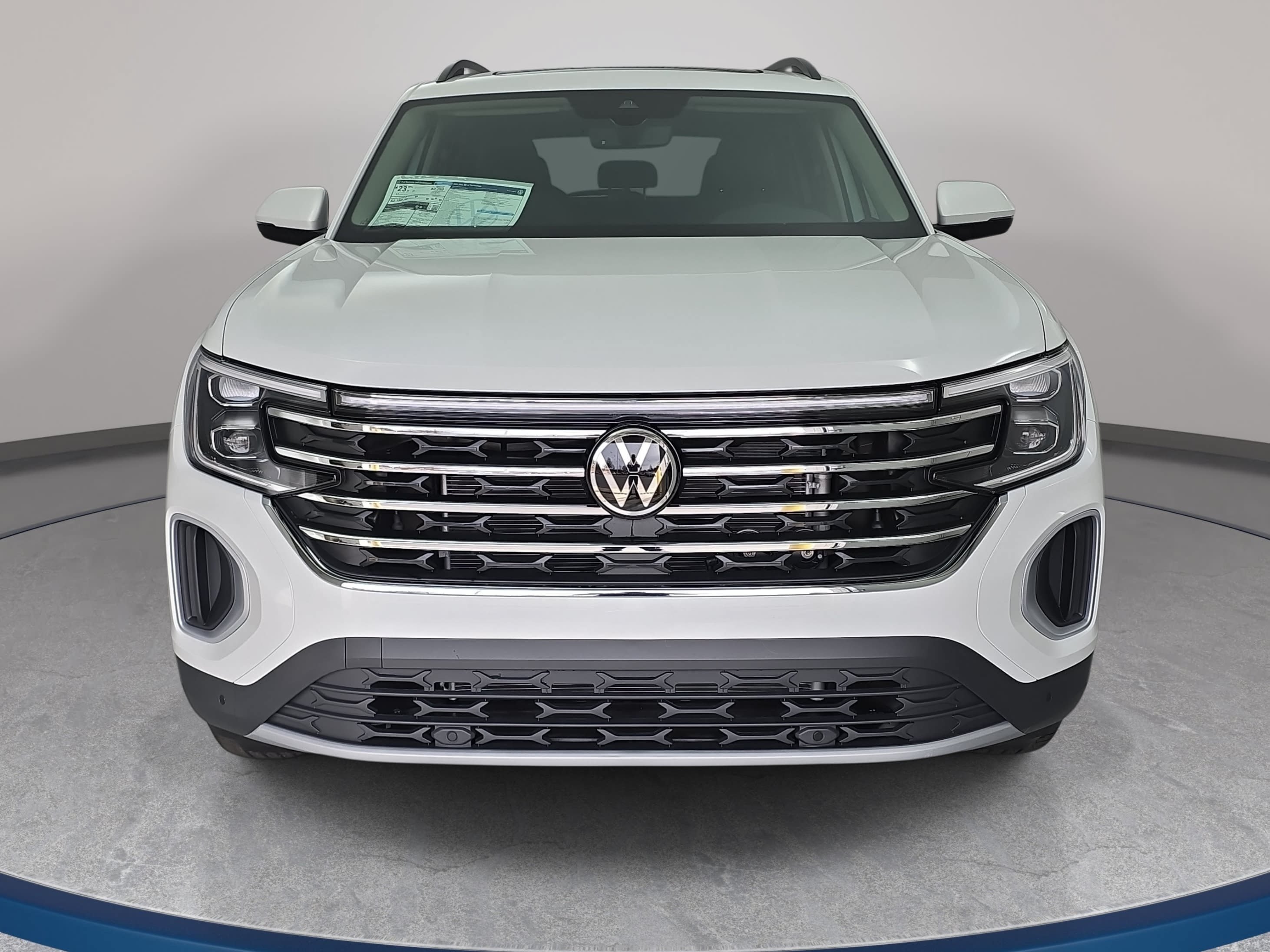 New 2026 Volkswagen Atlas SE FWD image 2