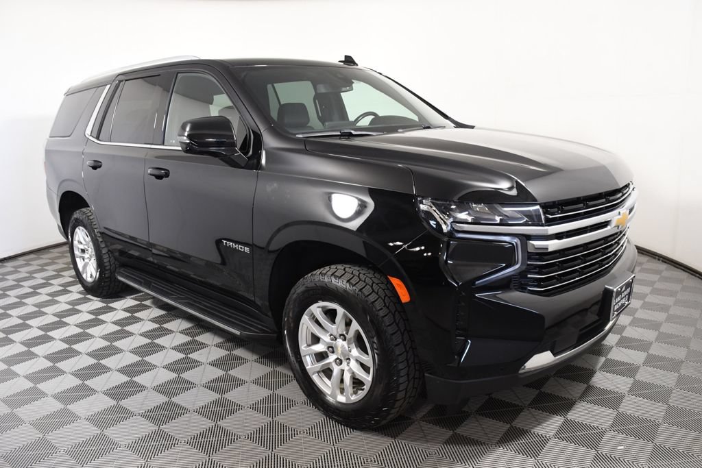 Used 2022 Chevrolet Tahoe LT w/ Luxury Package AWD/4WD image 8