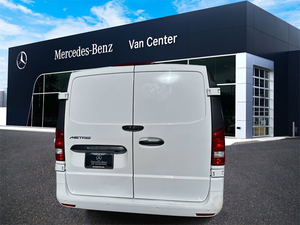Used 2023 Mercedes-Benz Metris image 4