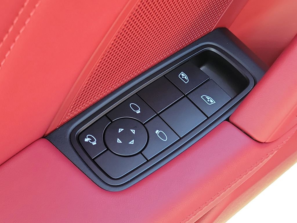 Certified 2025 Porsche 911 Carrera RWD image 25