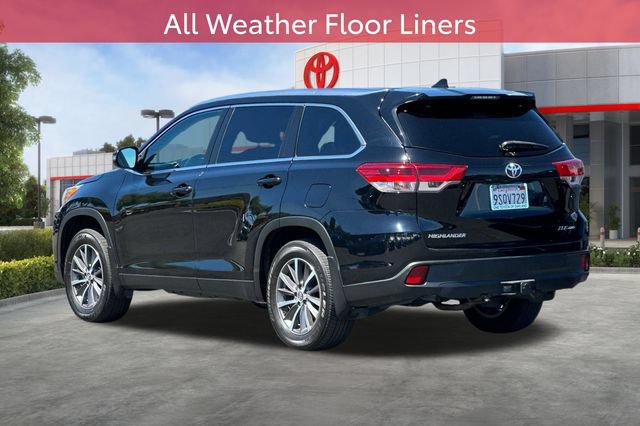 Certified 2019 Toyota Highlander XLE AWD/4WD image 8