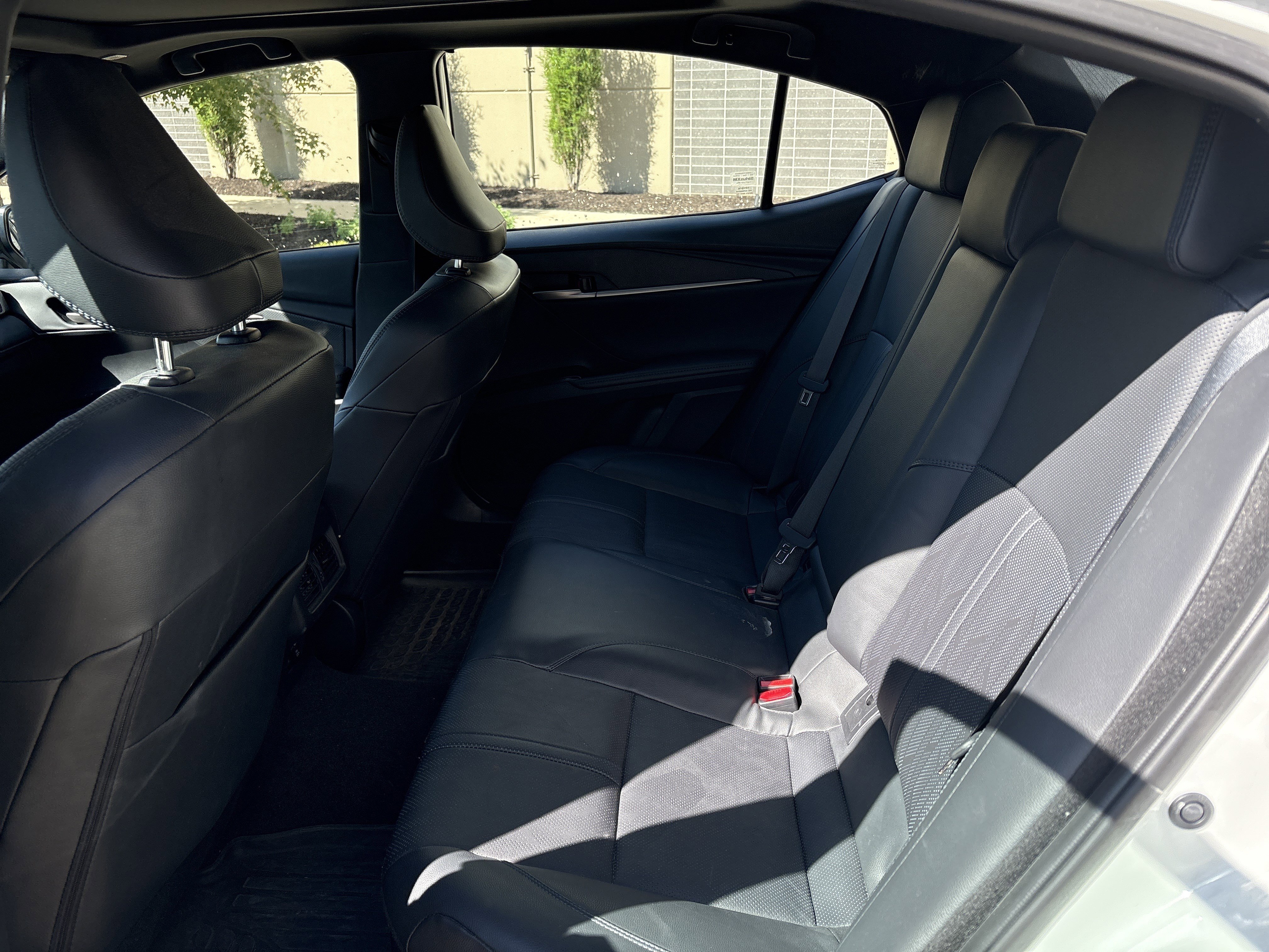 Used 2025 Toyota Camry XSE FWD image 30