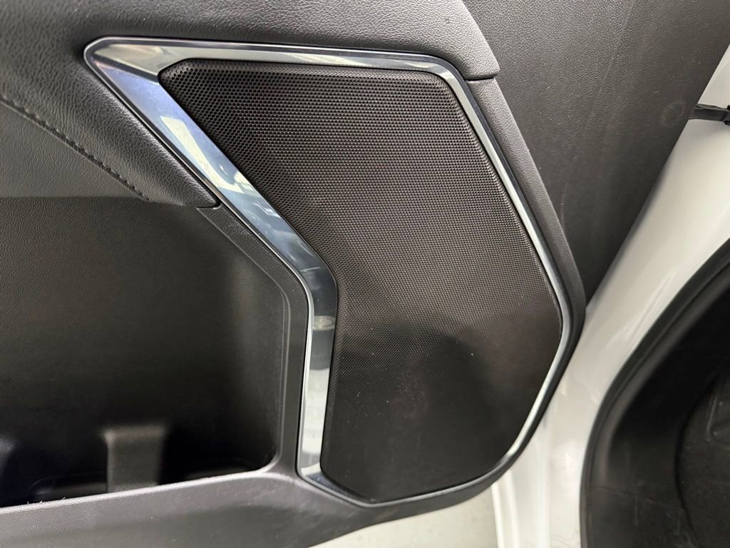 Used 2024 Chevrolet Silverado 1500 LT image 10