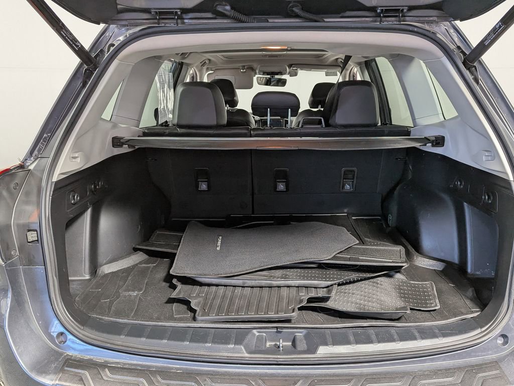 Used 2020 Subaru Forester Limited image 47