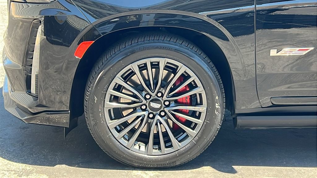 Used 2023 Cadillac Escalade V AWD/4WD image 6