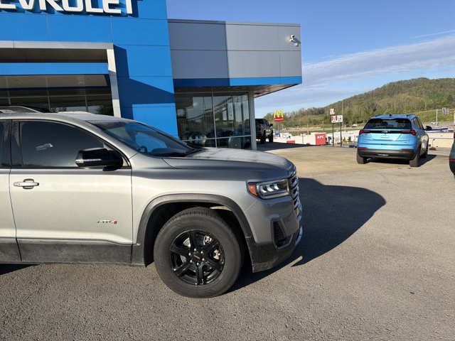 Used 2023 GMC Acadia AT4 w/ Preferred Package image 2