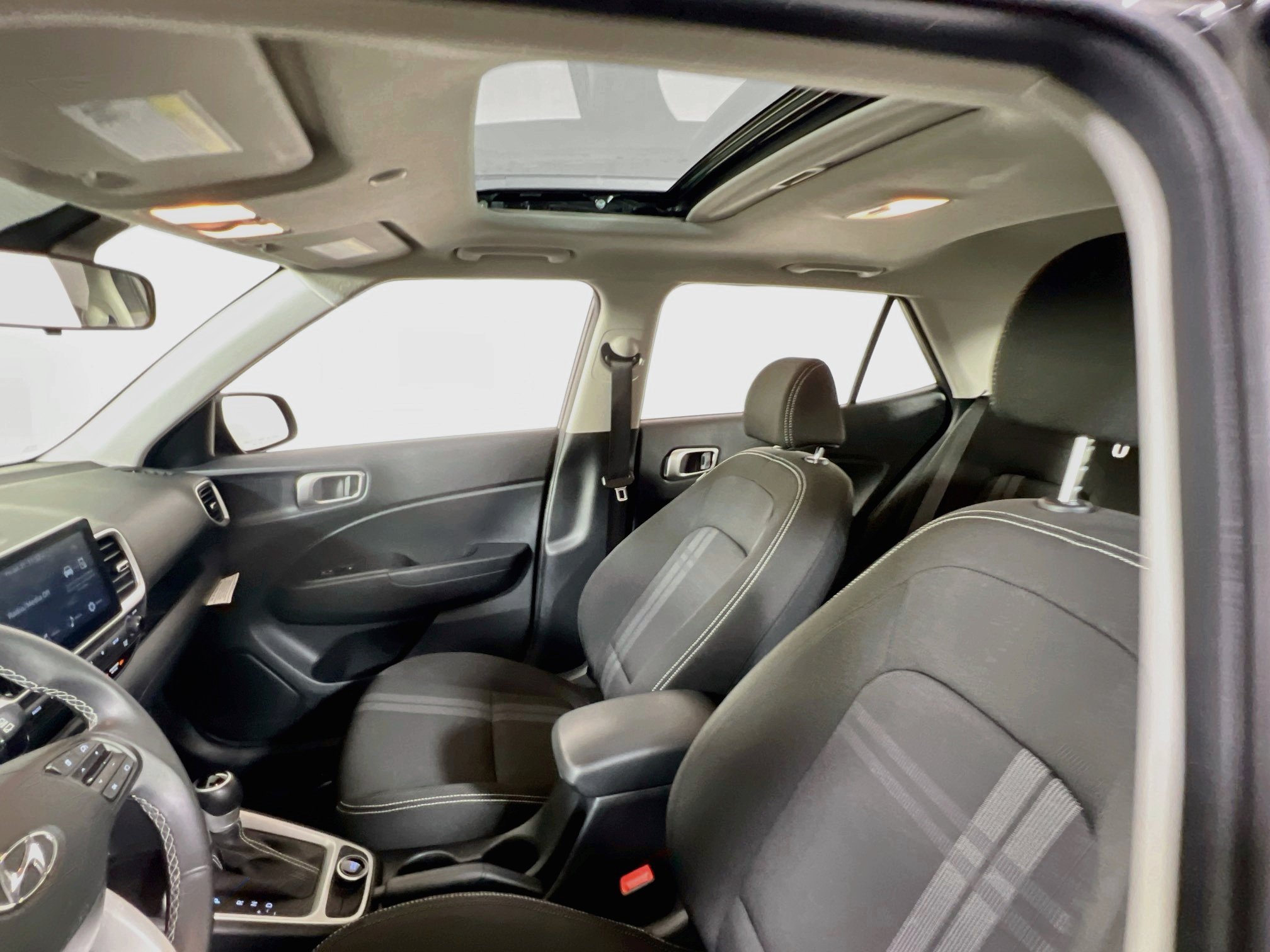 Used 2023 Hyundai Venue SEL w/ Cargo Package FWD image 20