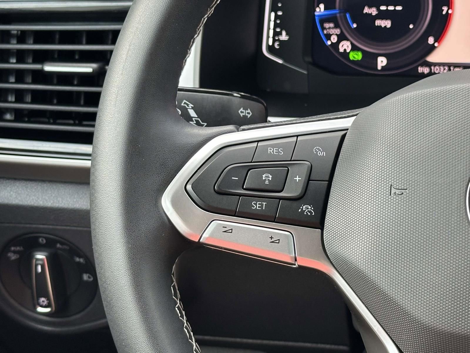 Used 2023 Volkswagen Atlas Cross Sport SEL image 23