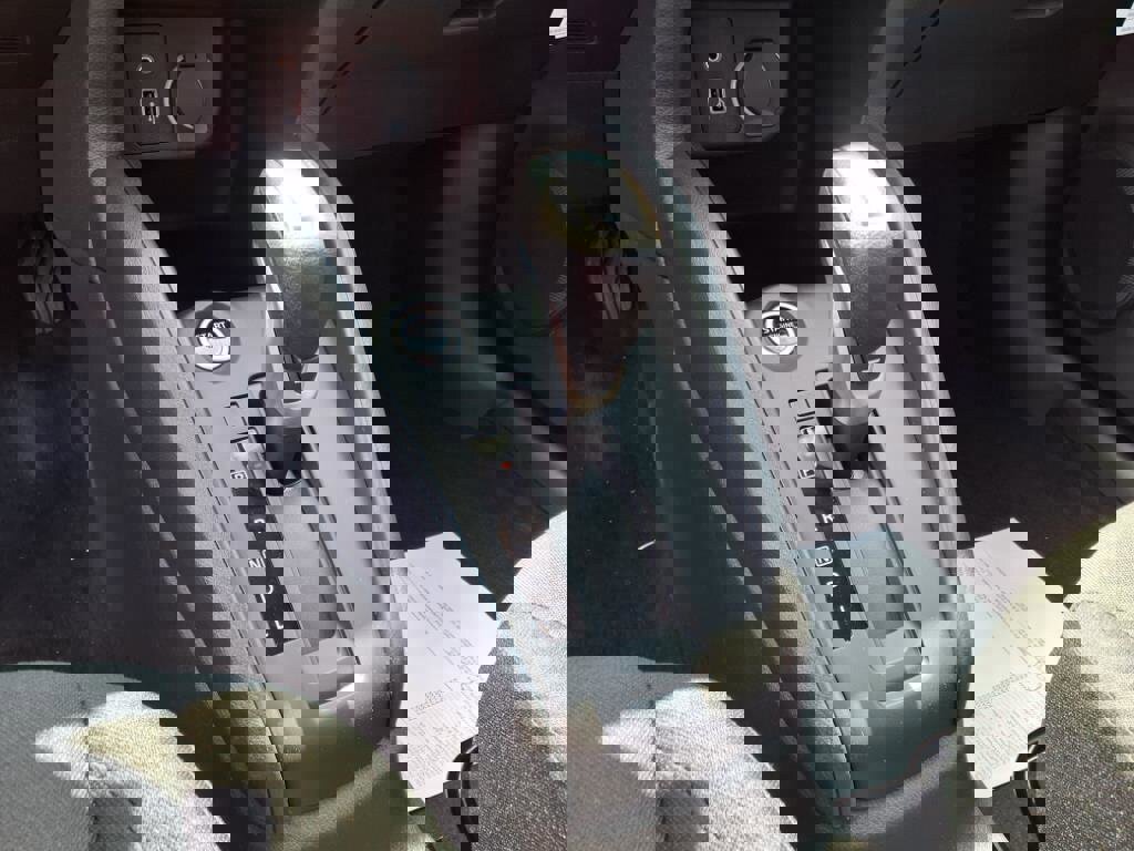 New 2025 Nissan Kicks Play S image 11