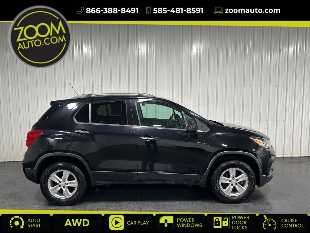 Used 2017 Chevrolet Trax LT w/ LT Convenience Package AWD/4WD image 1