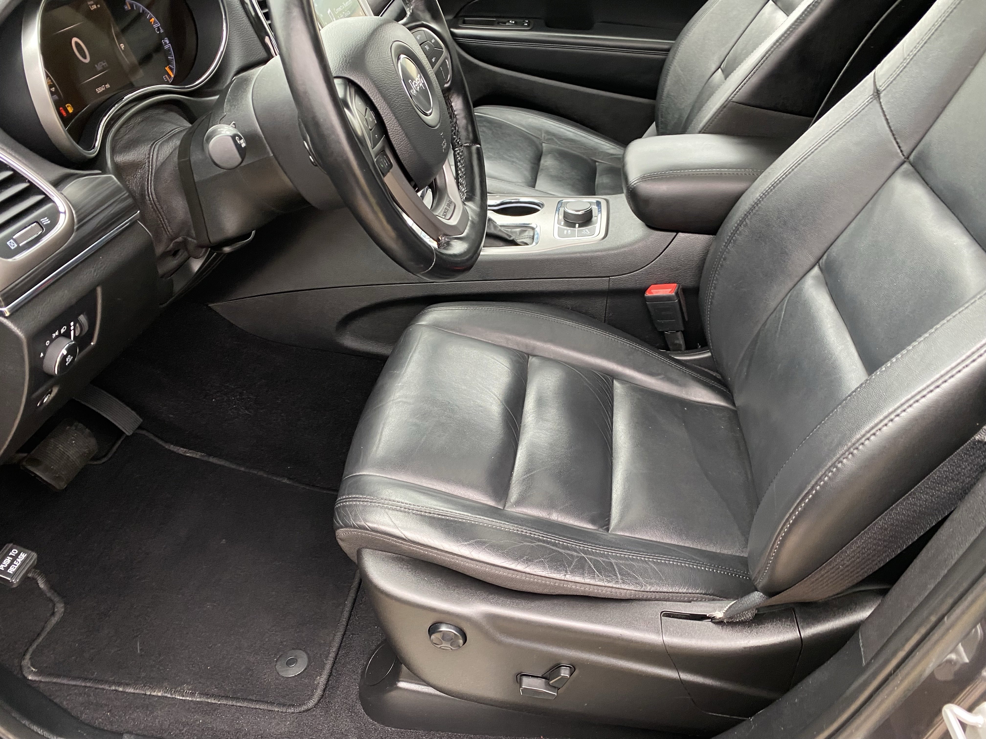 Used 2021 Jeep Grand Cherokee Limited image 15