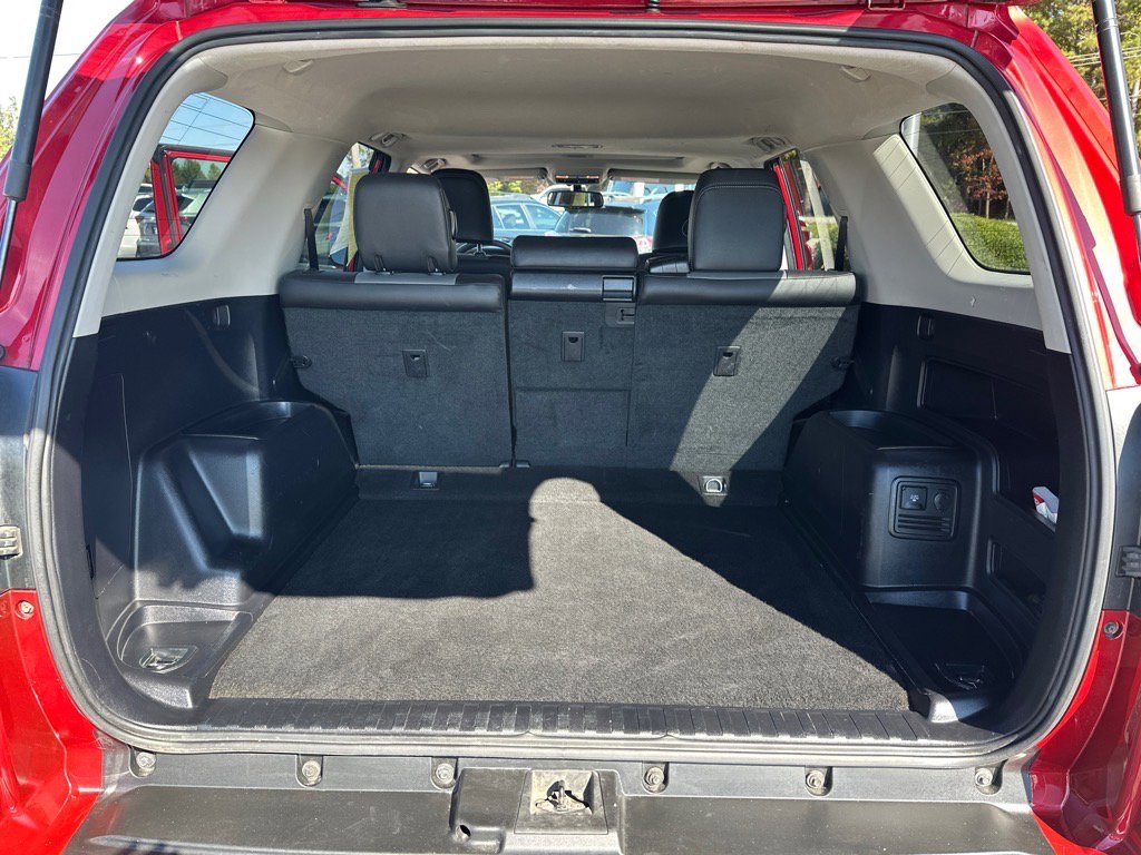 Used 2019 Toyota 4Runner SR5 Premium image 17