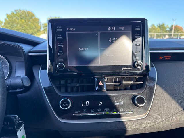 Used 2021 Toyota Corolla LE FWD image 32