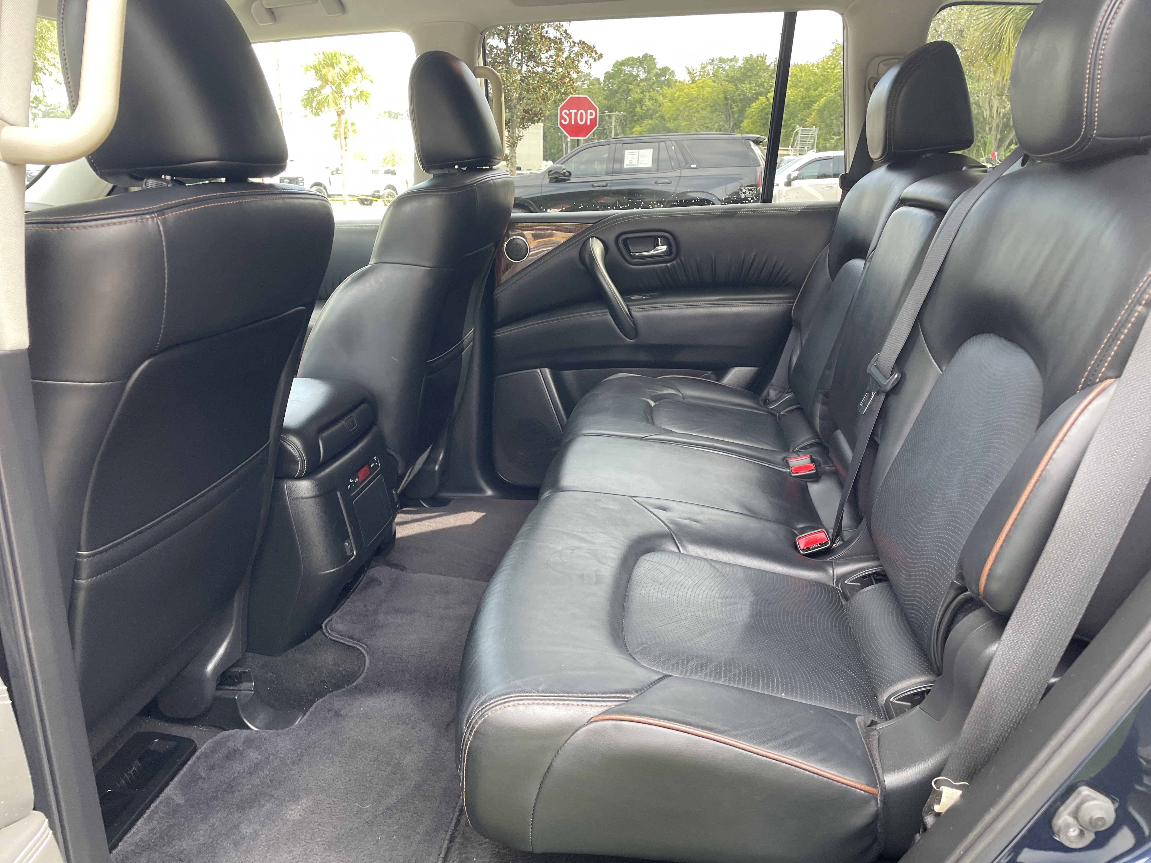 Used 2020 Nissan Armada SL image 26