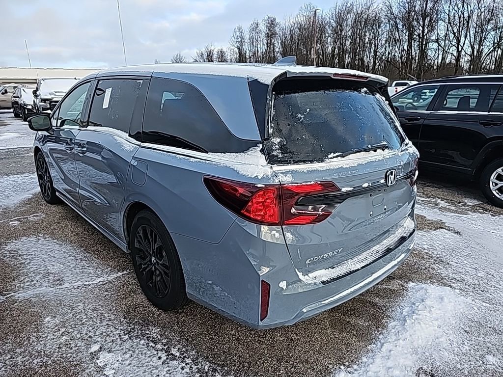 Used 2025 Honda Odyssey Sport-L image 6