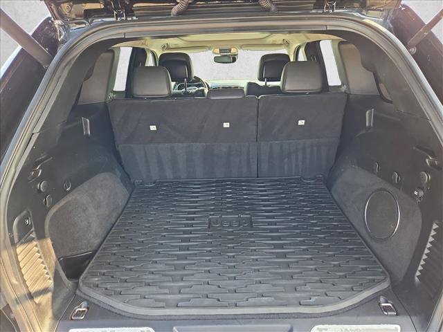 Used 2019 Jeep Grand Cherokee Summit w/ Platinum Series Group AWD/4WD image 6