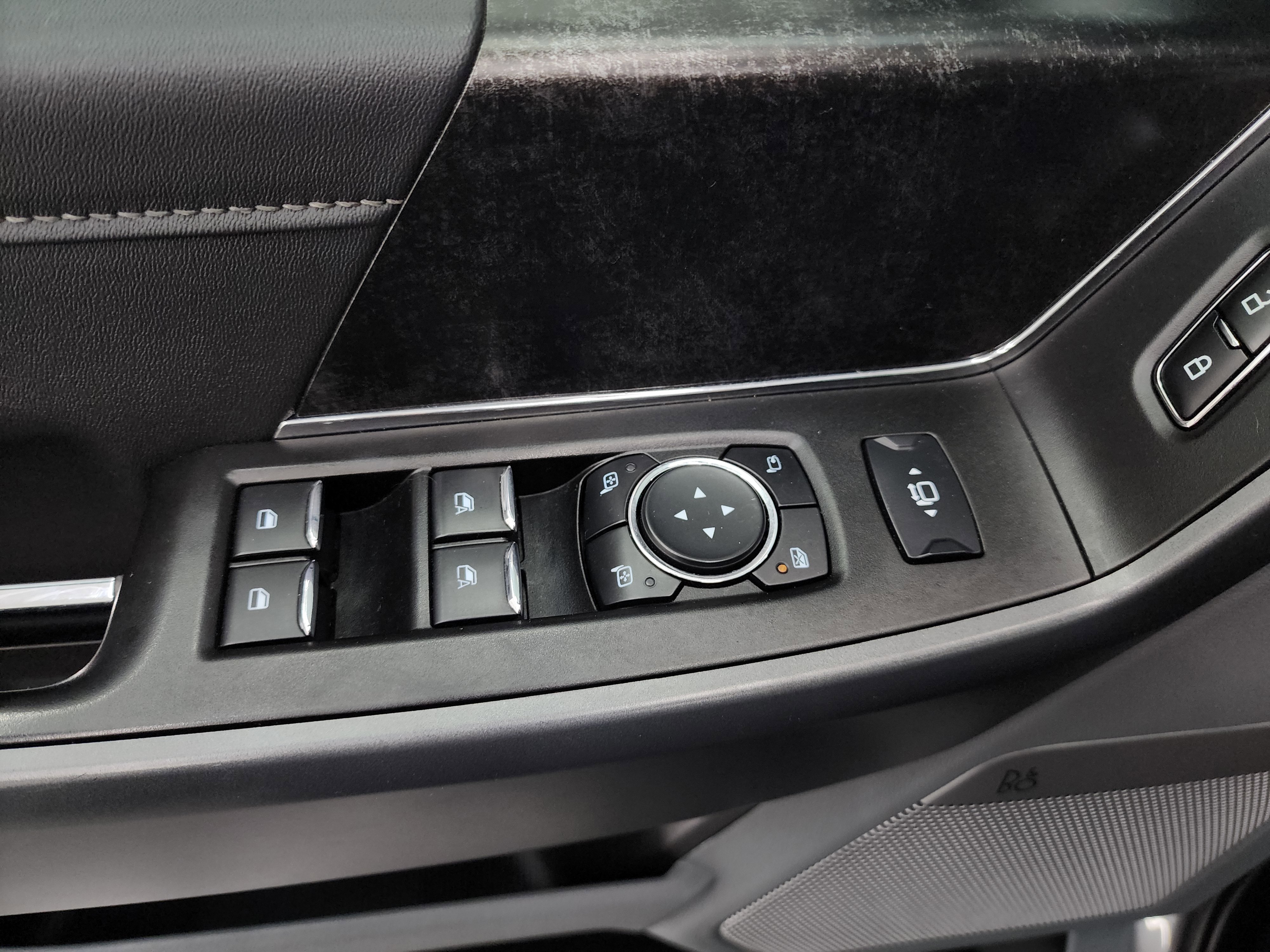 Used 2023 Ford F350 XLT w/ Tremor Off-Road Package image 45