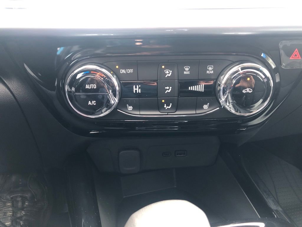 New 2026 Chevrolet Trax LT w/ Driver Confidence Package FWD image 15