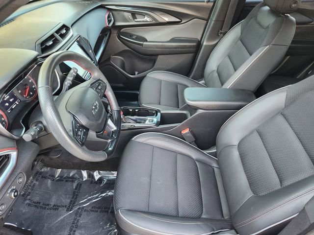 Used 2023 Chevrolet TrailBlazer RS w/ Sun and Liftgate Package FWD image 5