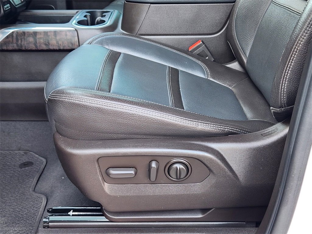 Used 2022 GMC Sierra 2500 Denali w/ Denali Ultimate Package image 23