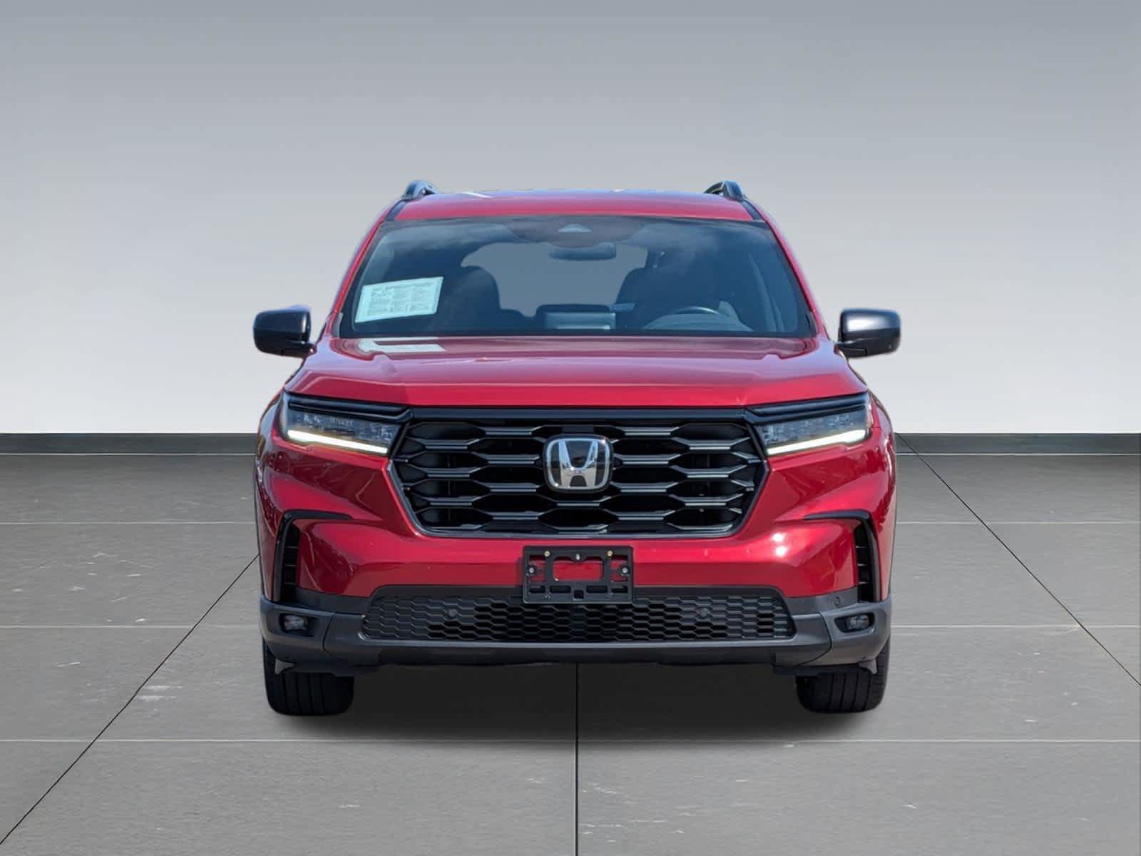 Certified 2024 Honda Pilot Sport image 8
