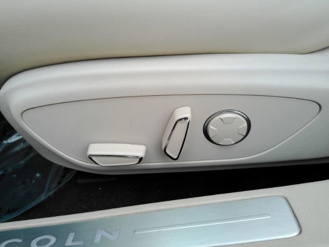 Used 2019 Lincoln MKZ Reserve w/ Reserve Plus Package image 18
