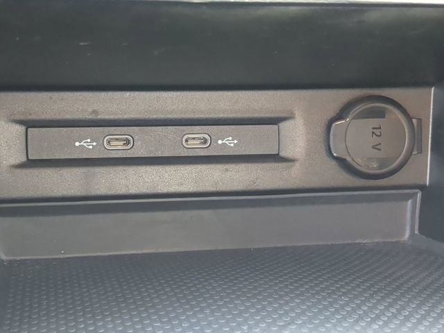 Certified 2025 Volkswagen Taos S FWD image 21