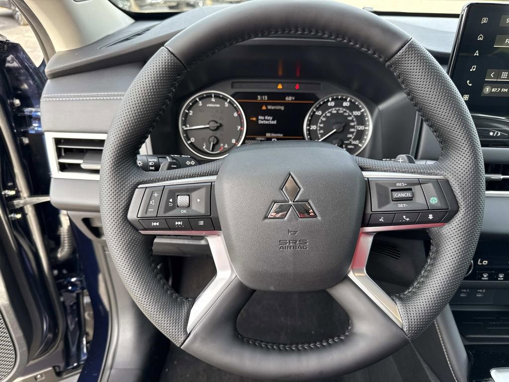 New 2026 Mitsubishi Outlander SE image 40