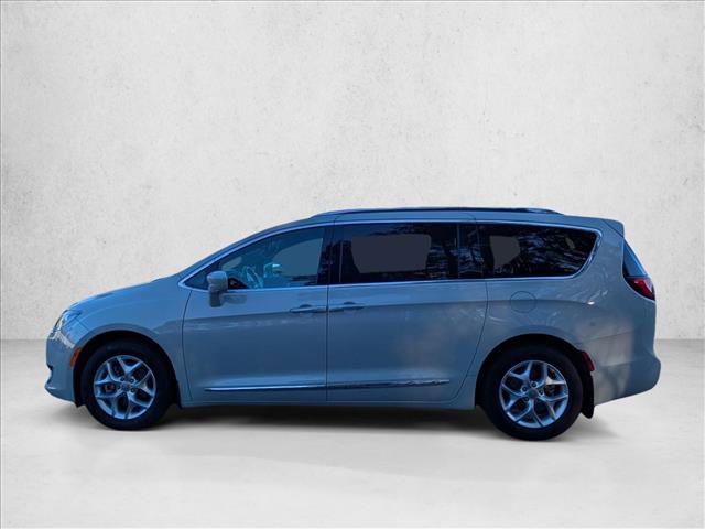 Used 2020 Chrysler Pacifica Touring-L video 3