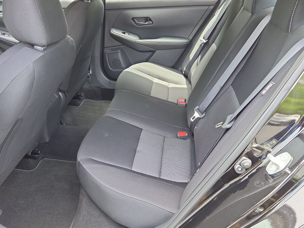 Used 2025 Nissan Sentra SV FWD image 12