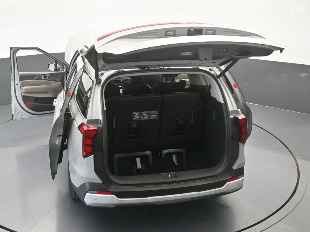 Used 2025 Kia Carnival EX FWD image 72