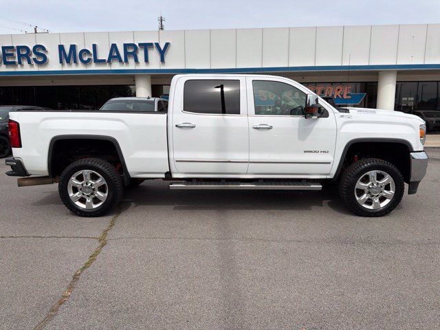 Used 2017 GMC Sierra 2500 SLT w/ Duramax Plus Package AWD/4WD image 18