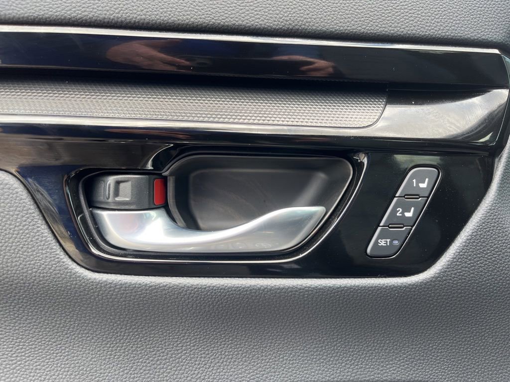 Certified 2025 Honda CR-V Sport Touring image 12