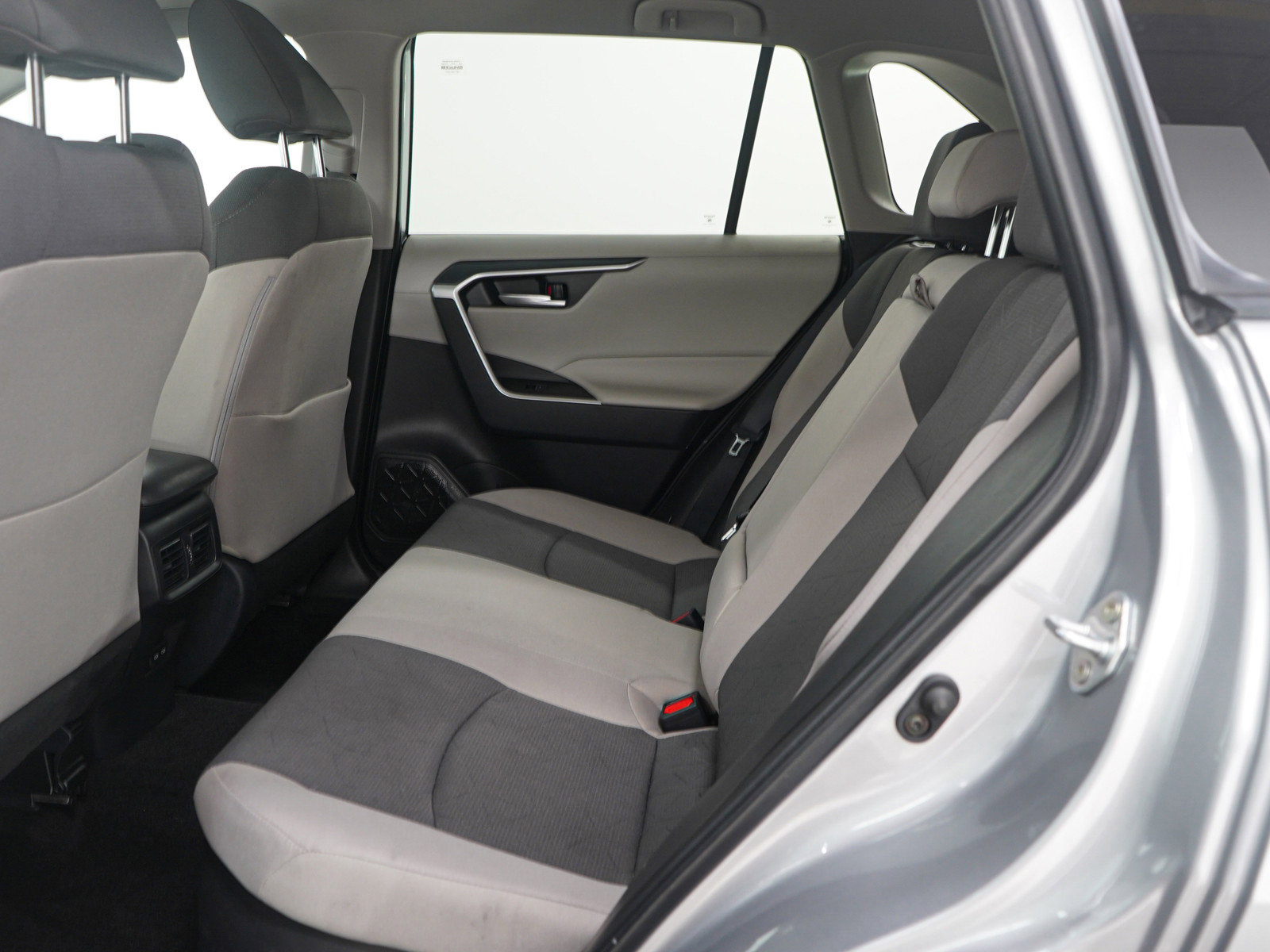 Used 2025 Toyota RAV4 XLE image 14