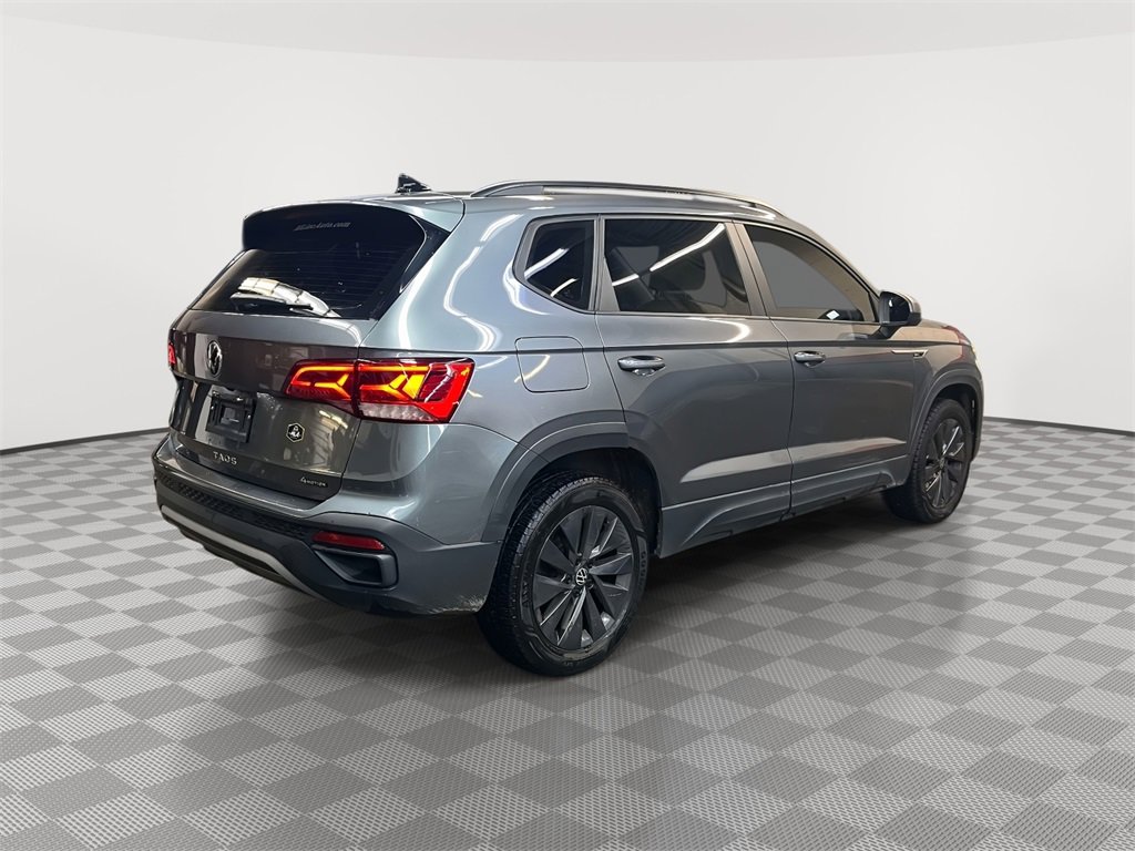 Used 2022 Volkswagen Taos S image 3