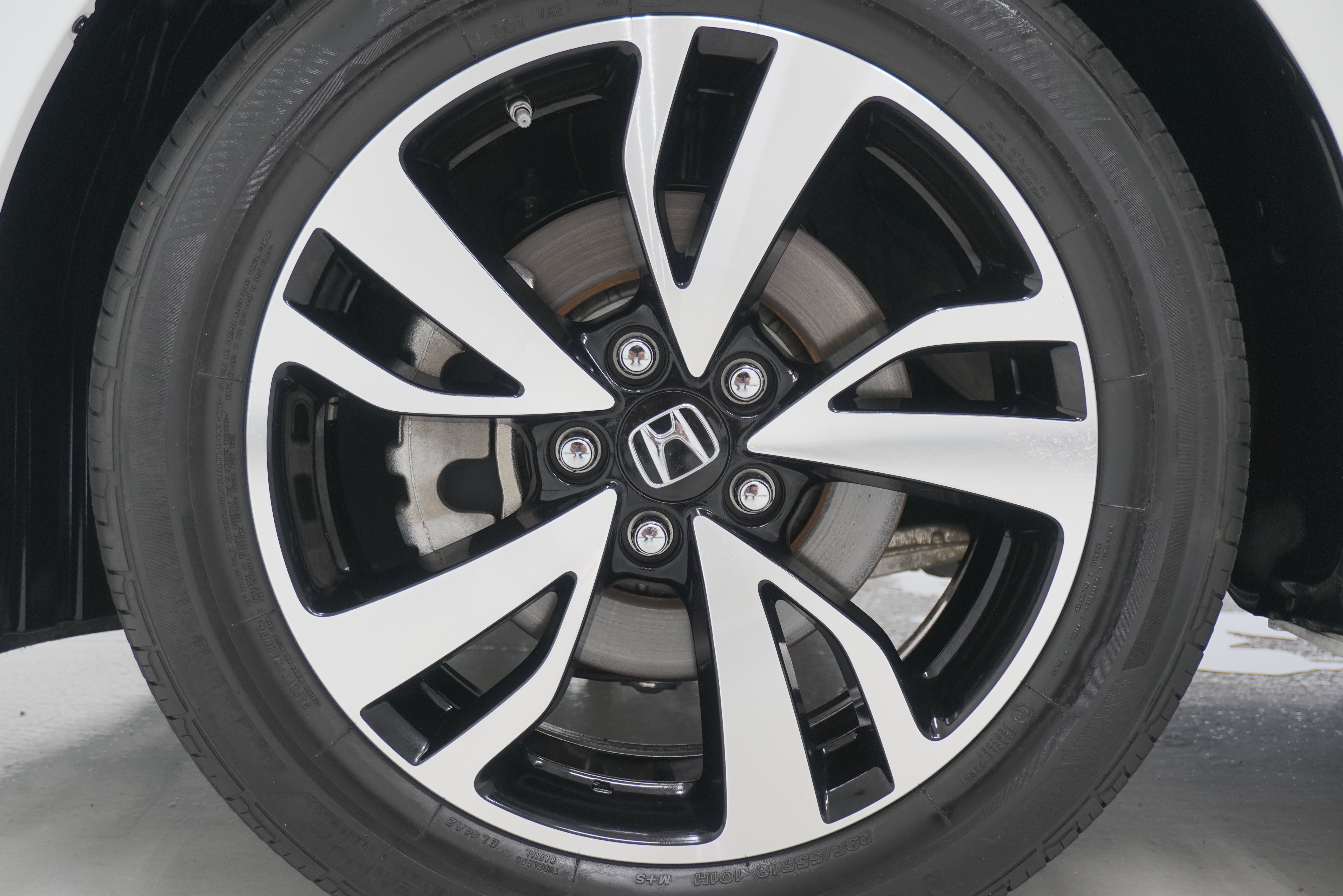 Used 2020 Honda Odyssey Elite image 35