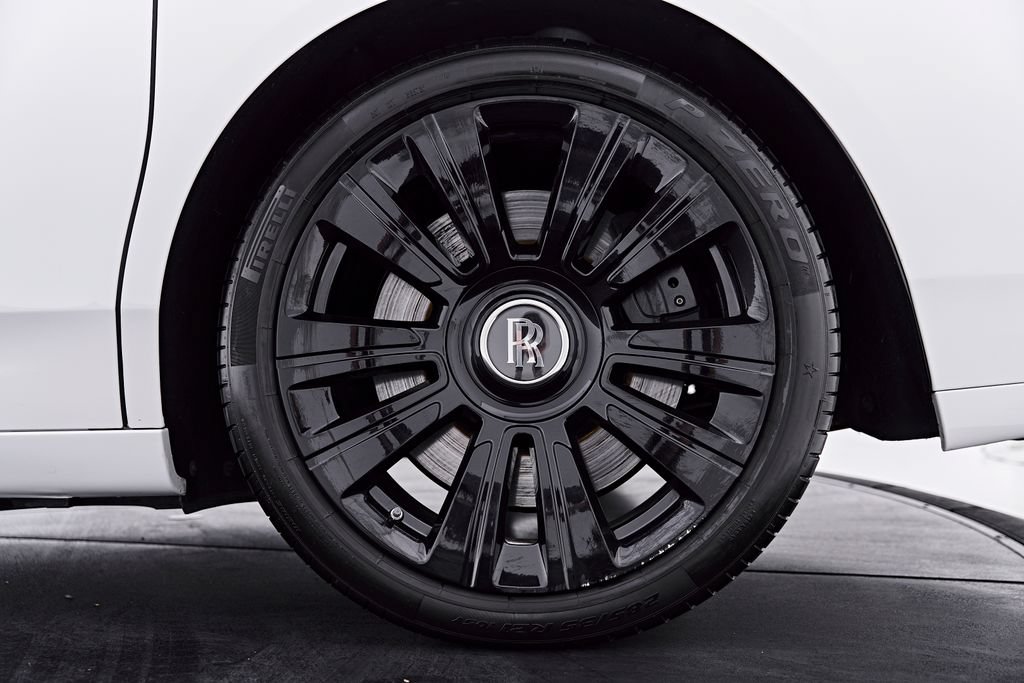 Used 2018 Rolls-Royce Ghost RWD image 32