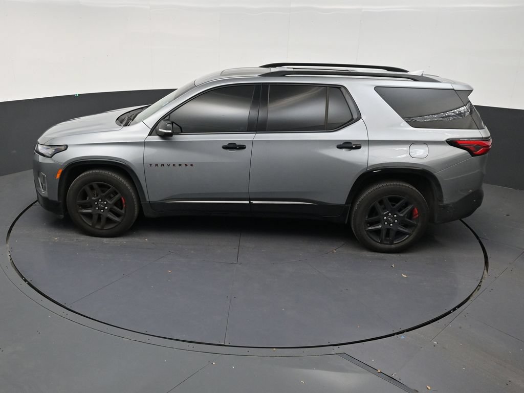 Used 2023 Chevrolet Traverse Premier w/ Redline Edition FWD image 12