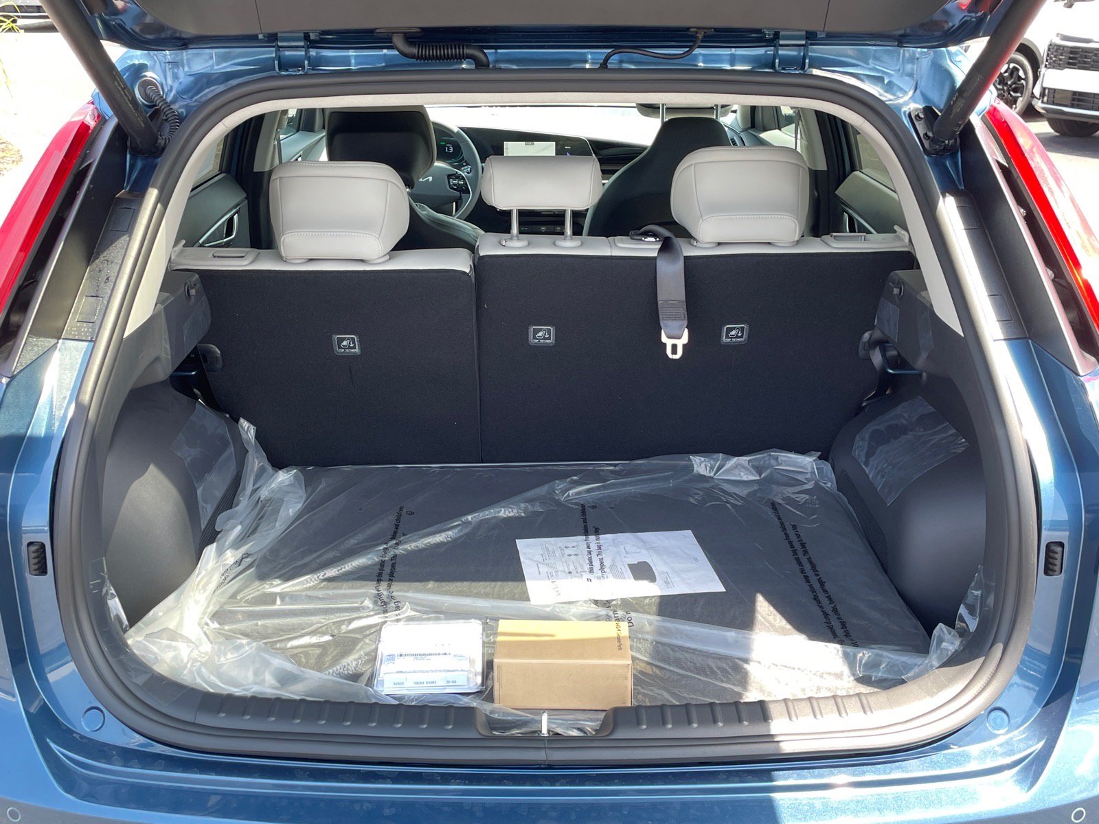 New 2026 Kia Niro EX w/ EX Premium Package FWD image 6