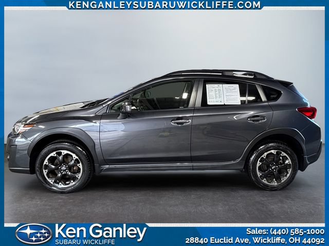 Certified 2022 Subaru Crosstrek 2.0i Premium w/ Moonroof Package AWD/4WD image 2