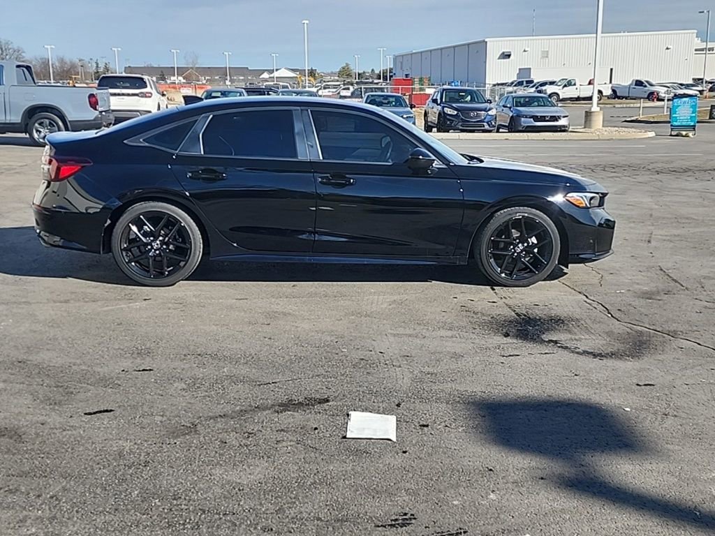 Used 2025 Honda Civic Sport image 9